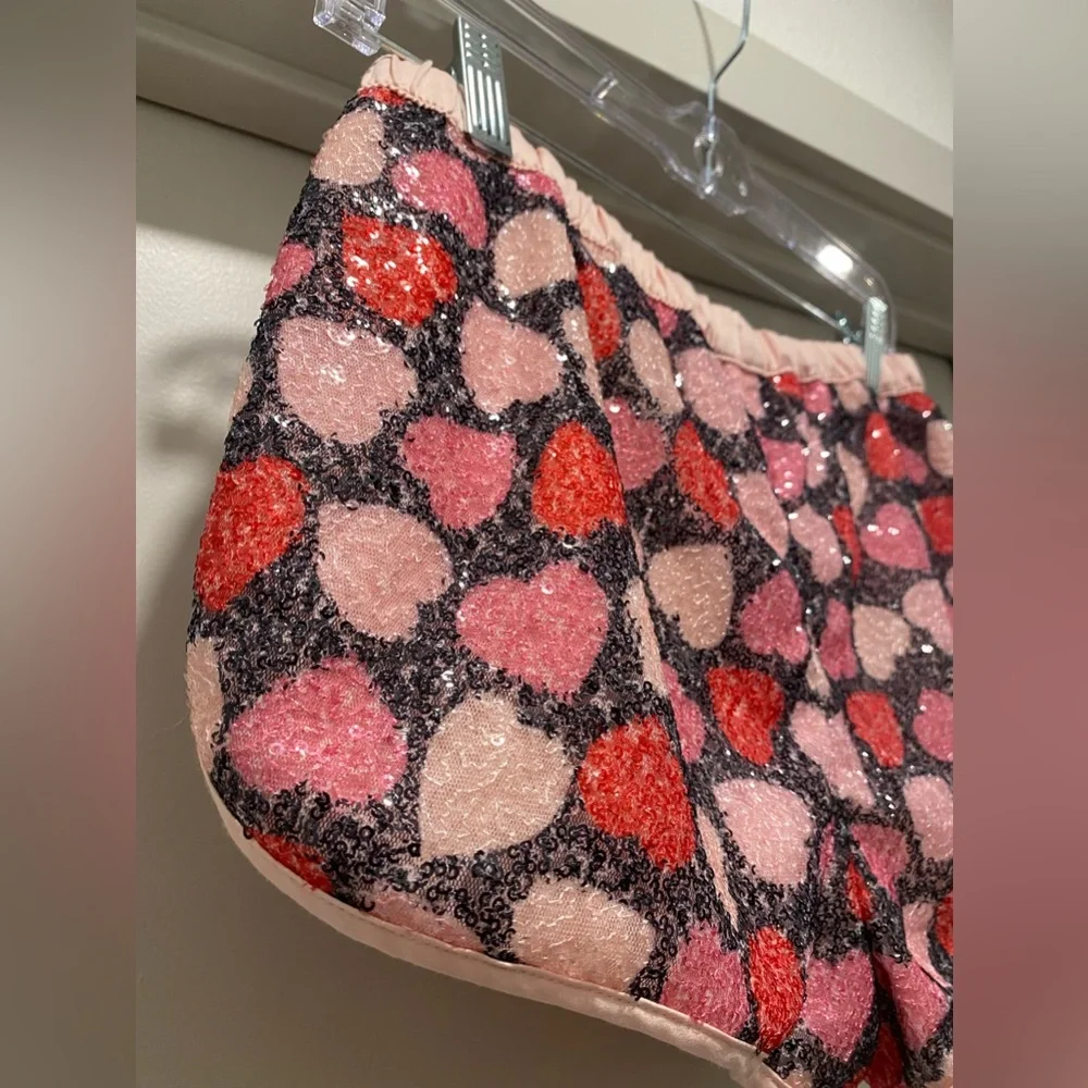 Victoria's Secret Red & Pink Sequin Heart Print Dolphin-Hem Sleep Shorts - XS - Picture 11 of 14